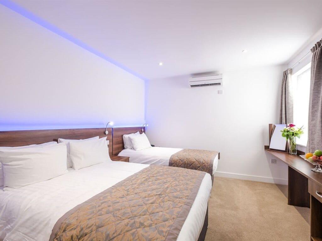 Signature Hotel London